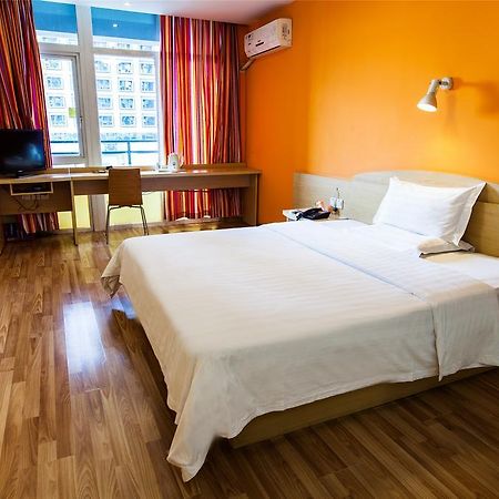 7Days Inn Qingdao Haiyunan Xinglong Road Номер фото