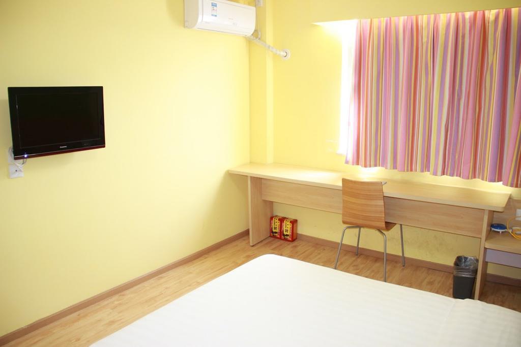 7Days Inn Qingdao Haiyunan Xinglong Road Екстер'єр фото